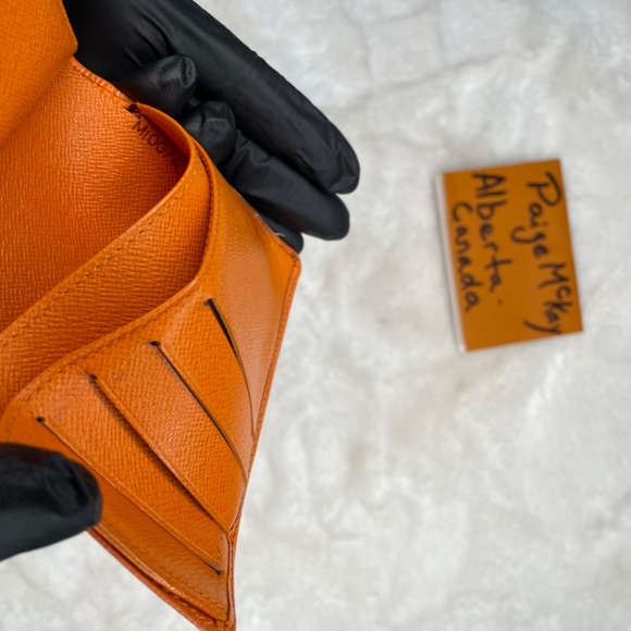 LOUIS VUITTON EPI KISSLOCK WALLET ORANGE - Picture 3 of 8
